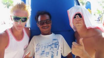 AP-1M5XY6SR92111-featureMedia