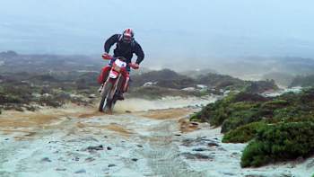 AP-1M5Y13JVN2111-featureMedia