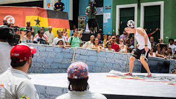 Red Bull Street Style Tricktionary S1 E10: Tobias Becs