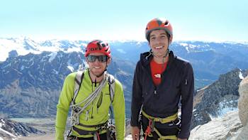 AP-1M8AK3VKD2111-featureMedia