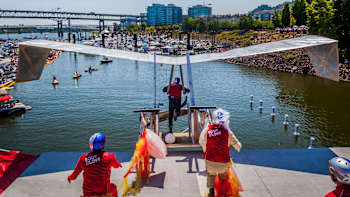 AP-1M5XZKMBS2111-featureMedia