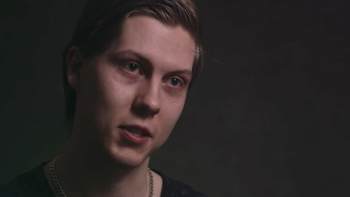 AP-1P6ENSZ492111-featureMedia