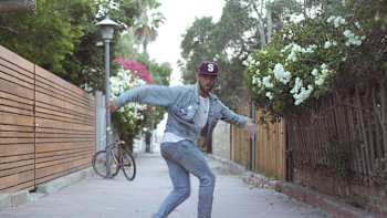 AP-1PZHMK6DW2111-featureMedia