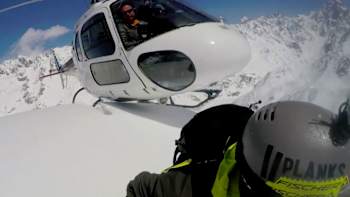 AP-1QB2492V91W11-featureMedia