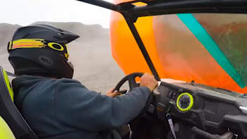 AP-1QYXAH8J12111-featureMedia