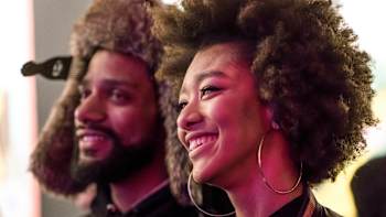 AP-1P55EZZA12111-featureMedia