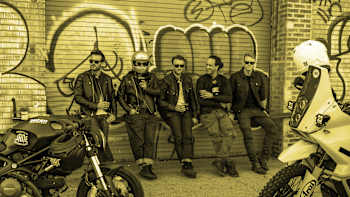 AP-1SVDMUGJW1W11-featureMedia