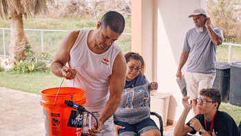 AP-1V4NRV1P92111-featureMedia