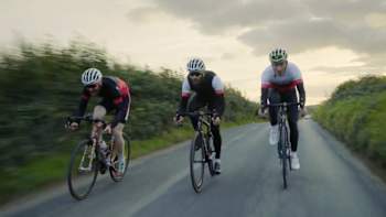 AP-1VET6QB1H2111-featureMedia