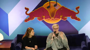 AP-1VAR58PN12111-featureMedia