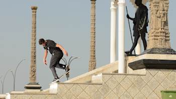 AP-1S5AYRRVN1W11-featureMedia