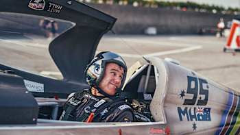 AP-1V3MWT2EH1W11-featureMedia