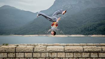 AP-1VPJGHJ312111-featureMedia