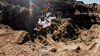 AP-1WW7BZESW2111-featureMedia