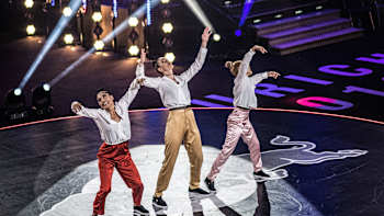 AP-1XN36PKN91W11-featureMedia