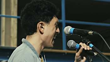 AP-1XUU99D7S2111-featureMedia