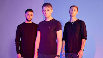 AP-1XUU9BKVN2111-featureMedia