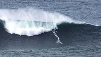 AP-1YBAAJN6D1W11-featureMedia