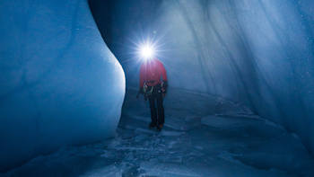 AP-1YE6WENQW2111-featureMedia