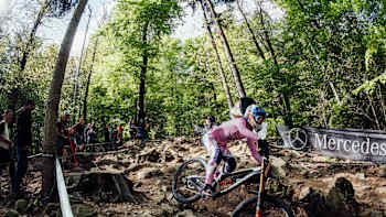 AP-1YJBUR2TH2111-featureMedia