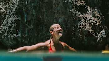 AP-1YUYDT8P91W11-featureMedia