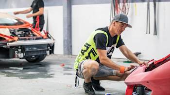 AP-1ZDQ91KD52111-featureMedia