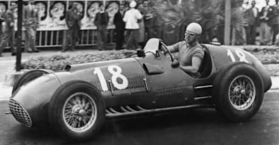 Alberto Ascari et son polo manches courtes.