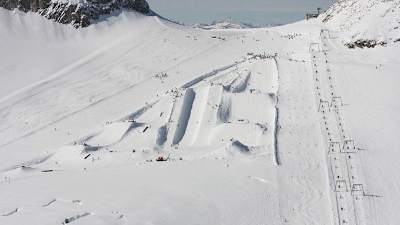 Le snowpark de Zermatt en été