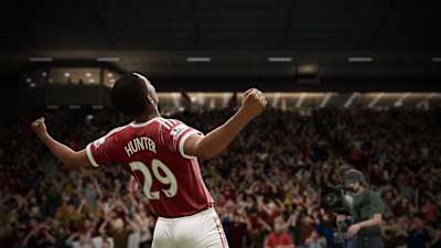 Alex Hunter deixa o avô orgulhoso