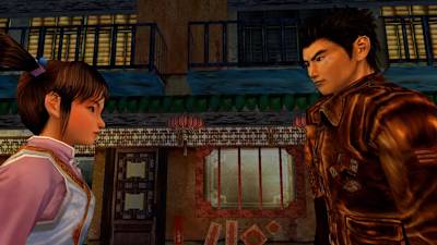Ryo im Gespräch mit einem Mädchen. Shenmue begründete im Jahr 2000 ein neues Genre und fesselte Dreamcast-Besitzer stundenlang an den Bildschirm