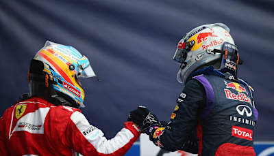 Sebastian Vettel a Fernando Alonso na Grand Prix F1 v Singapure