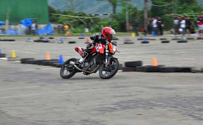 MiMSA racers train on an abandoned airstrip
