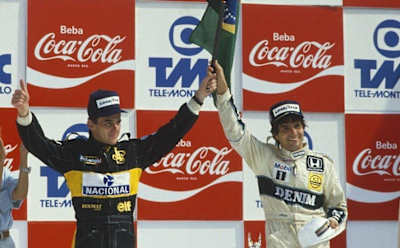 Ayrton i Nelson Piquet na podium w brazylijskim Rio w 1986 roku