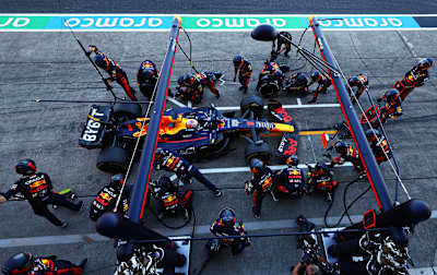 Max Verstappen pitte