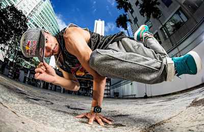 B-boy freeze zeigt, wie's geht.