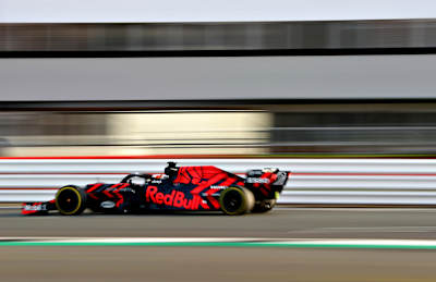 Red Bull Racing 2019 F1 RB15 first laps on track