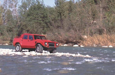Mejores coches para el desierto: Lamborghini LM002