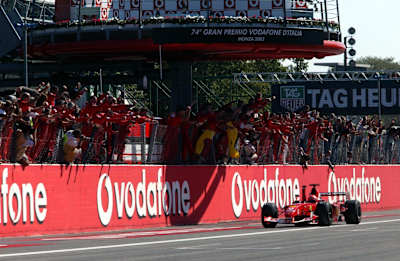 Ο Michael Schumacher κέρδισε τον ταχύτερο αγώνα Ο Michael Schumacher στο Grand Prix της Μόντσα το 2003