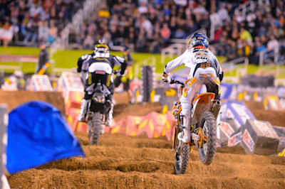 Davi Millsaps is chased down by Dungey