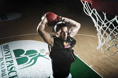 Daniel Hackett in azione