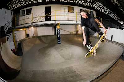 Mitch Wheeler performs a Tailgrab.