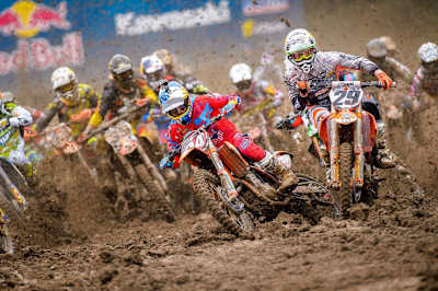 Ken Roczen holeshots the slop in Indiana Ken Roczen holeshots the slop in Indiana
