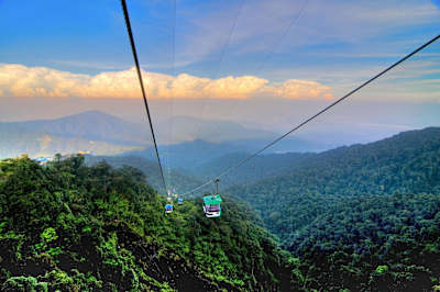 10 incredible cable cars