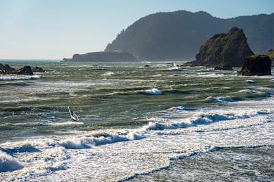 Windsurfing bei Pistol River in den USA