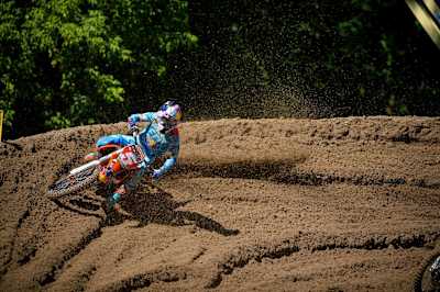 Dungey slashes a perfect Spring Creek berm