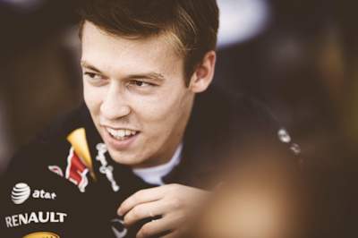 Kvyat pode trocar ideias em quatro línguas