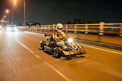 わずかな凹凸でハンドルが取られる。ハンドルを握る握力がすぐに無くなっていく。 わずかな凹凸でハンドルが取られる。ハンドルを握る握力がすぐに無くなっていく。