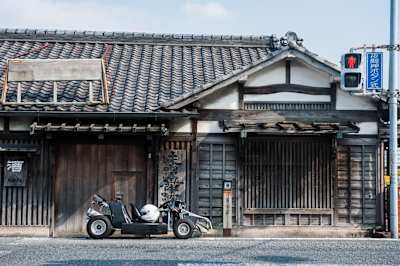 通常の車移動ならすっ飛ばすこんな景色。遠い昔を思い出すようで心に染みる。 通常の車移動ならすっ飛ばすこんな景色。遠い昔を思い出すようで心に染みる。