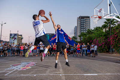 El baloncesto permite quemar muchas calorías.