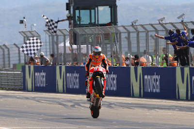Marc Marquez festeggia il successo del 2016